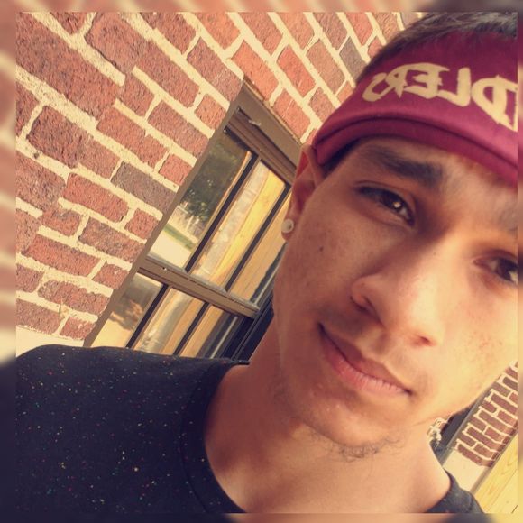 Meet your Posher, Luis - Picture 1 of 1